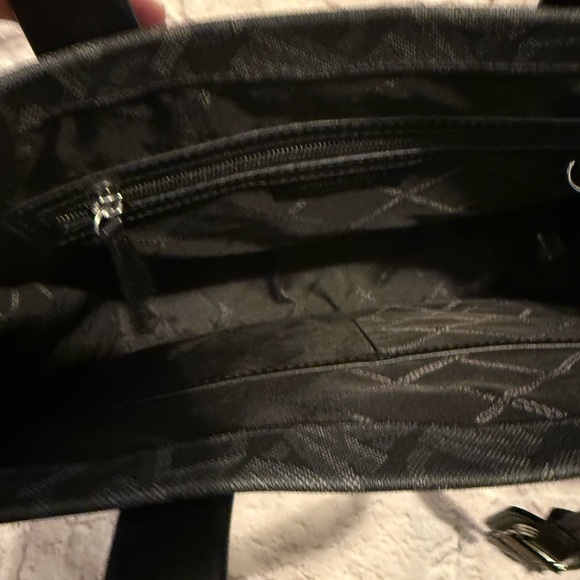 Michael Kors Gigi Large Empire Signature Logo Tote Bag. 15.5” by 11.75” by 5.25” - Picture 6 of 9